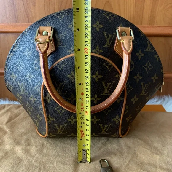 Sold❌Beautiful Louis Vuitton Monogram Ellipse PM✨❤️ - Picture 14 of 16